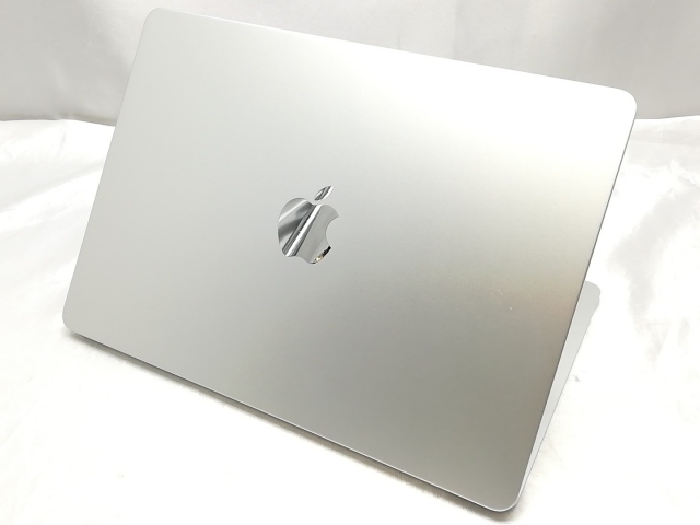 MacBook Air13インチM3チップ16GB 256GB シルバー 13インチMacBook Air [整備済製品] 8コアCPUと10コアGPUを搭載