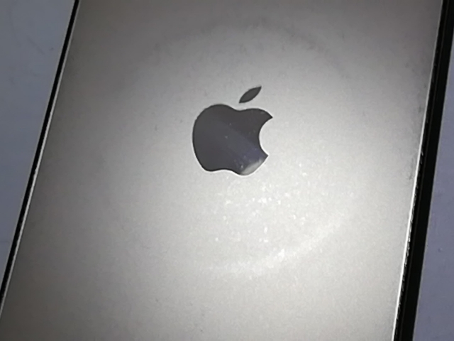 【中古】Apple SoftBank 【SIMロック解除済み】 iPhone 12 Pro 128GB ゴールド MGM73J/A【大宮東口】保証期間１ヶ月【ランクC】_2
