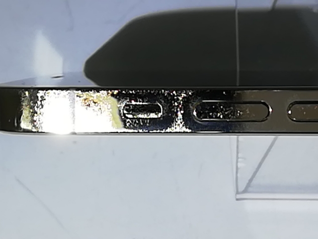 【中古】Apple SoftBank 【SIMロック解除済み】 iPhone 12 Pro 128GB ゴールド MGM73J/A【大宮東口】保証期間１ヶ月【ランクC】_5