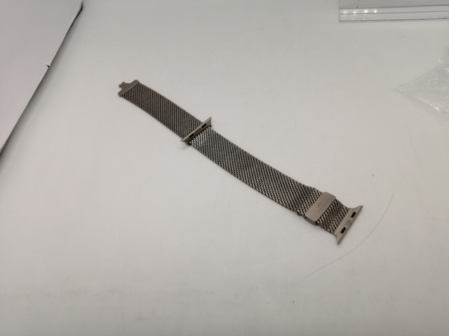 【中古】Apple Apple Watch 49mmケース用ミラネーゼループ ナチュラルチタニウム Lサイズ MXKE3FE/A【大宮東口】保証期間１ヶ月【ランクB】_6