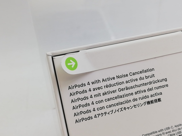 未使用】Apple AirPods 4 アクティブノイズキャンセリング搭載モデル 