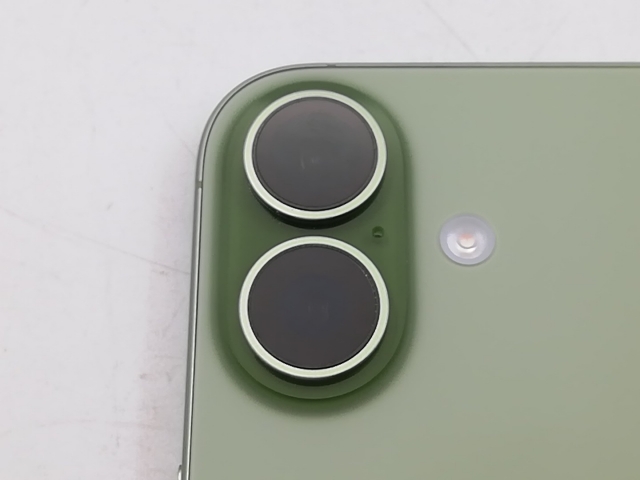 【中古】Apple docomo 【SIMフリー】 iPhone 17 256GB セージ MG6C4J/A【大宮東口】保証期間１ヶ月【ランクA】_6