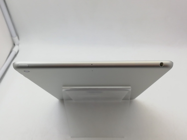 【中古】Apple 【Wi-Fi】 iPad（第5世代/2017） 128GB シルバー MP2J2J/A【大宮東口】保証期間１ヶ月【ランクC】_5