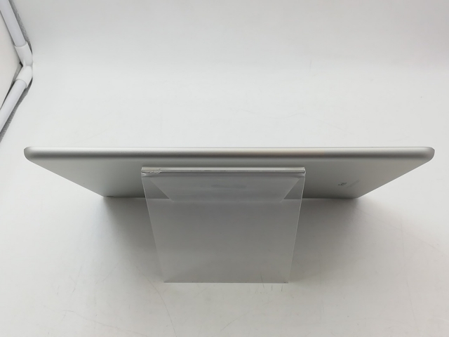 【中古】Apple 【Wi-Fi】 iPad（第5世代/2017） 128GB シルバー MP2J2J/A【大宮東口】保証期間１ヶ月【ランクC】_6