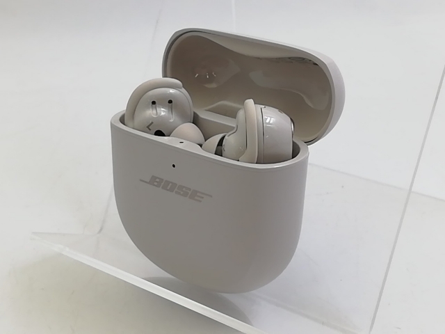 中古】BOSE QuietComfort Ultra Earbuds [ホワイトスモーク