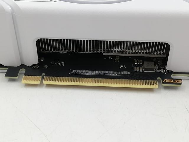 【中古】ASUS DUAL-RTX4070-O12G-WHITE RTX4070/12GB(GDDR6X)【神殿東口】言いはなつ継続期間１週