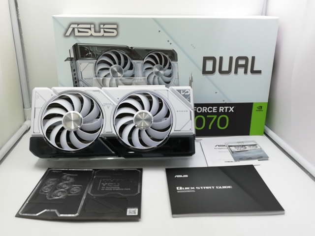 【中古】ASUS DUAL-RTX4070-O12G-WHITE RTX4070/12GB(GDDR6X)【神殿東口】言いはなつ継続期間１週