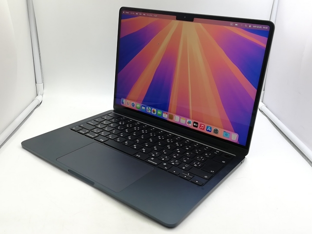 【中古】Apple MacBook Air 13インチ M3(CPU:8C/GPU:10C) 8GB/512GB ミッドナイト MRXW3J/A (13インチ M3 2024)【大宮東口】保証期間１ヶ月【ランクA】
