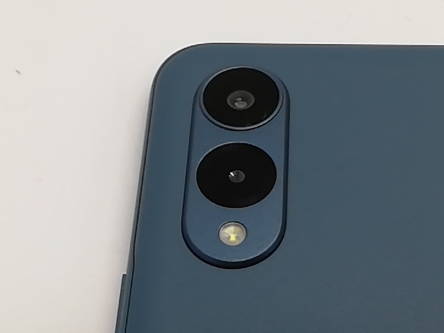 公式 ストアスマホ・タブレット・パソコン - SIMフリー arrows we2