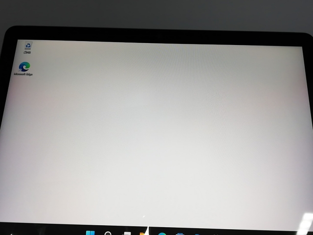 【中古】Microsoft Surface Go2 【M3 8100Y 8G 128G】 SUA-00012【大宮東口】保証期間１ヶ月【ランクC】