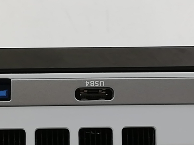 即発送 最安値 ケース付 GPD WIN4 2TB 32GB 6800U gpd win 4」の人気