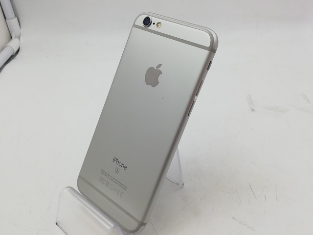 【中古】Apple au 【SIMロック解除済み】 iPhone 6s 16GB シルバー MKQK2J/A【大宮東口】保証期間１週間【ランクC】