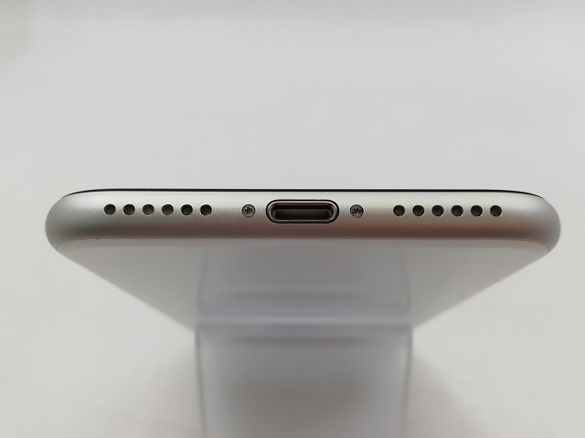 【中古】Apple docomo 【SIMロック解除済み】 iPhone SE（第2世代） 64GB ホワイト MHGQ3J/A（後期型番）【大宮東口】保証期間１ヶ月【ランクB】_7
