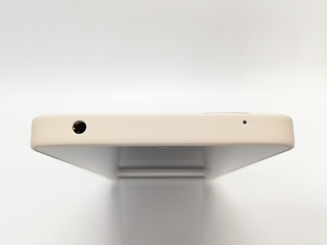 docomo AQUOS wish 4 ホワイト 未使用 SIMフリー 中古〕SHARP(シャープ