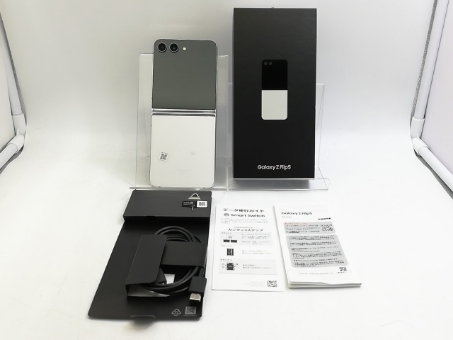 【中古】SAMSUNG au 【SIMフリー】 Galaxy Z Flip5 クリーム 8GB 256GB SCG23【大宮東口】保証期間１ヶ月【ランクA】_7