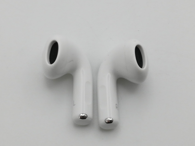 【中古】Apple AirPods 4 アクティブノイズキャンセリング搭載モデル MXP93J/A【新橋烏森通り】保証期間１ヶ月_2