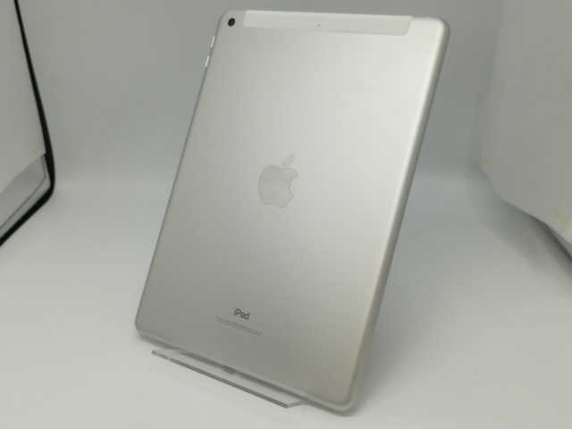 【中古】Apple SoftBank 【SIMロック解除済み】 iPad（第6世代/2018） 32GB シルバー MR6P2J/A【新橋烏森通り】保証期間１ヶ月【ランクB】