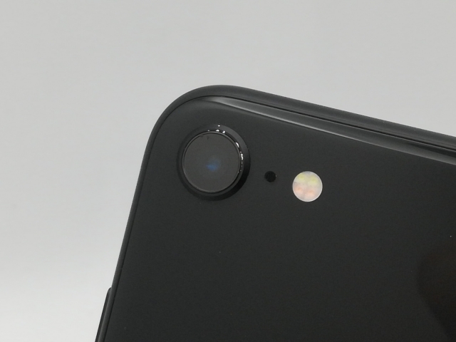 中古】Apple 国内版 【SIMフリー】 iPhone SE（第2世代） 64GB