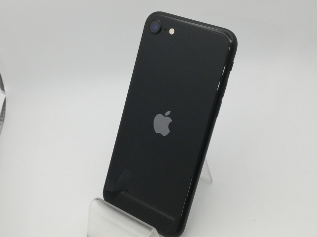 【中古】Apple docomo 【SIMロック解除済み】 iPhone SE（第2世代） 64GB ブラック MX9R2J/A【新橋烏森通り】保証期間１ヶ月【ランクB】