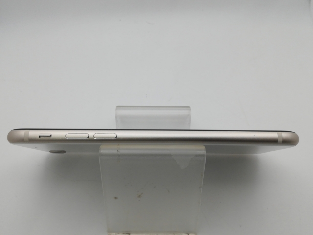 【中古】Apple au 【SIMフリー】 iPhone SE（第3世代） 64GB スターライト MMYD3J/A【新橋烏森通り】保証期間１ヶ月【ランクC】_5