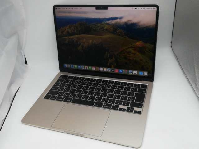 【中古】Apple MacBook Air 13インチ M2(CPU:8C/GPU:8C) 8GB/256GB スターライト MLY13J/A (M2・2022)【新橋烏森通り】保証期間１ヶ月【