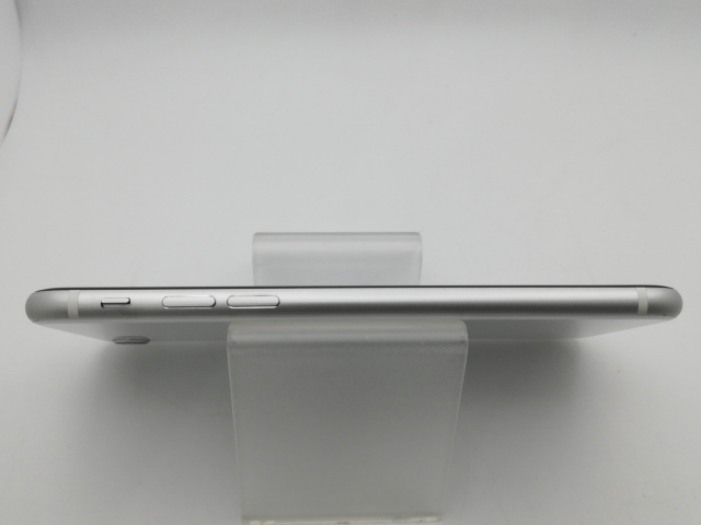 【中古】Apple au 【SIMロック解除済み】 iPhone SE（第2世代） 64GB ホワイト MHGQ3J/A（後期型番）【新橋烏森通り】保証期間１ヶ月【ランクC】_5