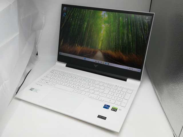 【中古】HP Victus by HP 16-d0000 16-d0138TX セラミックホワイト【i5-11400H 16G 512G(SSD) RTX3050Ti WiFi6 16LCD(1920x1080) Win11H