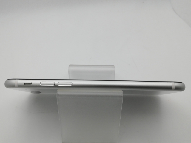 【中古】Apple au 【SIMロック解除済み】 iPhone SE（第2世代） 64GB ホワイト MHGQ3J/A（後期型番）【新橋烏森通り】保証期間１ヶ月【ランクC】_5