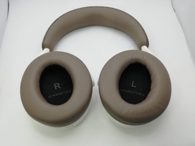 CandlePower様 新品 ゼンハイザー MOMENTUM 4 ホワイト Amazon.co.jp: ゼンハイザー(Sennheiser) ワイヤレスヘッドホン