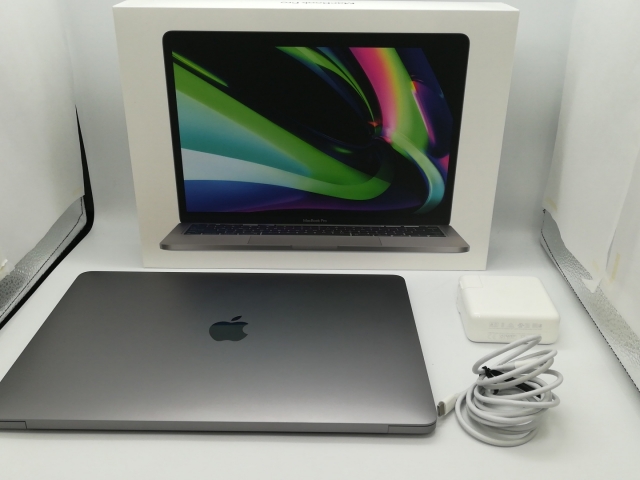 【中古】Apple MacBook Pro 13インチ M1(CPU:8C/GPU:8C) 8GB/256GB スペースグレイ MYD82J/A (M1・2020)【新橋烏森通り】保証期間１ヶ月【ランクA】
