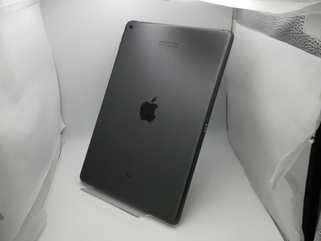 Apple iPad (第8世代) 32GB Wi-Fi スペースグレー Apple 【Wi-Fi