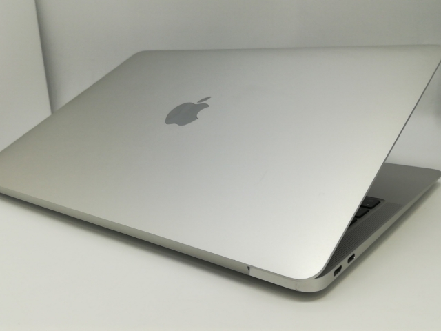 中古】Apple MacBook Air 13インチ M1(CPU:8C/GPU:7C) 8GB/256GB