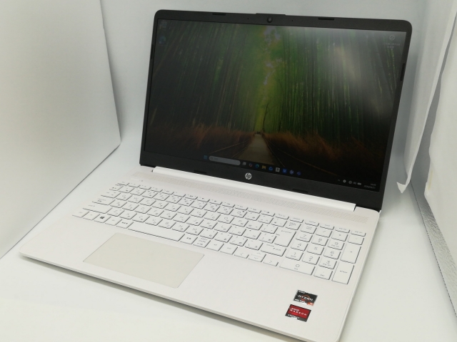 【中古】HP HP 15s-eq1000 15s-eq1132AU ピュアホワイト【R5 4500U 8G 512G(SSD) WiFi 15LCD(1920x1080)】【新橋烏森通り】保証期間１ヶ月【ランクB】