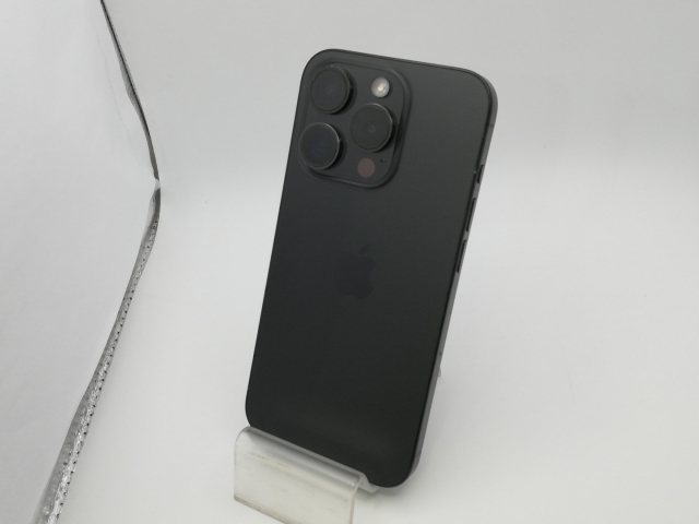 【中古】Apple docomo 【SIMフリー】 iPhone 15 Pro 128GB ブラックチタニウム MTU73J/A【新橋烏森通り】保証期間１ヶ月【ランクC】