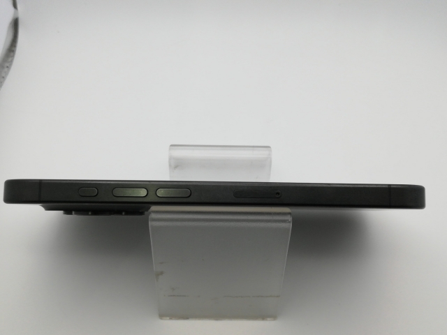 【中古】Apple docomo 【SIMフリー】 iPhone 15 Pro 128GB ブラックチタニウム MTU73J/A【新橋烏森通り】保証期間１ヶ月【ランクC】_5