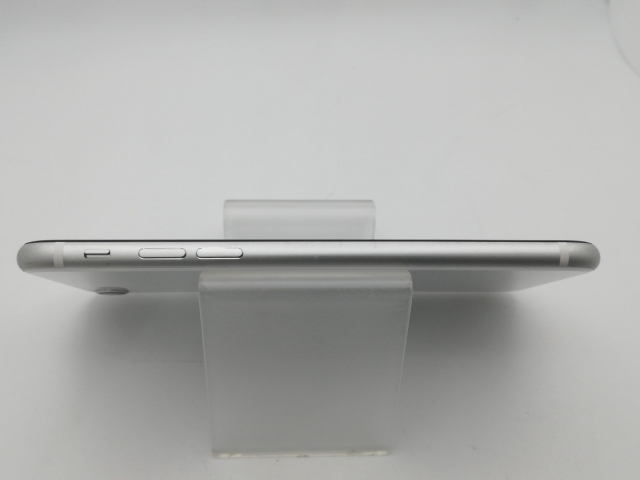 【中古】Apple au 【SIMロック解除済み】 iPhone SE（第2世代） 64GB ホワイト MHGQ3J/A（後期型番）【新橋烏森通り】保証期間１ヶ月【ランクC】_5
