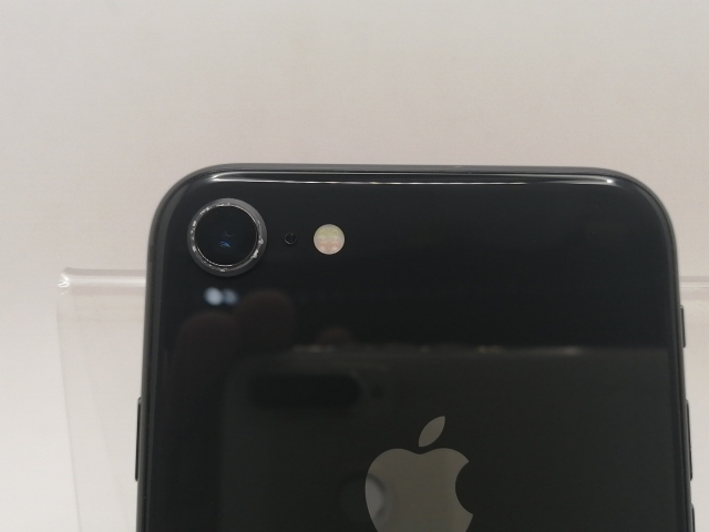 【中古】Apple docomo 【SIMロック解除済み】 iPhone 8 64GB スペースグレイ MQ782J/A【川崎駅前】保証期間１ヶ月【ランクC】_6