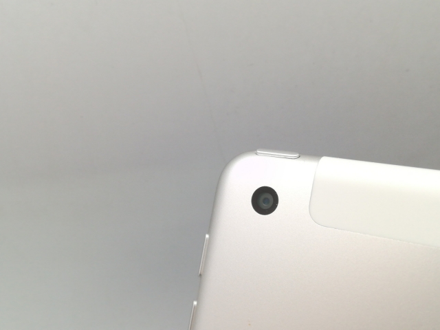 【中古】Apple docomo 【SIMロック解除済み】 iPad（第5世代/2017） 32GB シルバー MP1L2J/A【大阪堂島】保証期間１ヶ月【ランクA】_6