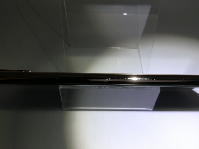 【中古】Apple 国内版 【SIMフリー】 iPhone XS Max 256GB ゴールド MT6W2J/A【神戸】保証期間１ヶ月【ランクC】_3