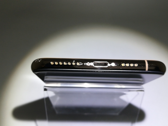 【中古】Apple 国内版 【SIMフリー】 iPhone XS Max 256GB ゴールド MT6W2J/A【神戸】保証期間１ヶ月【ランクC】_4