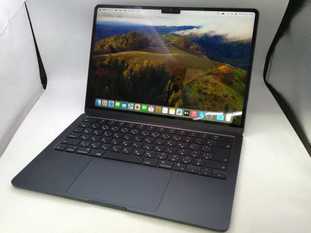 【中古】Apple MacBook Air 13インチ M2(CPU:8C/GPU:8C) 8GB/256GB ミッドナイト MLY33J/A (M2・2022)【大阪堂島】保証期間１ヶ月【ラン