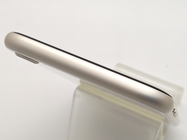 【中古】Apple au 【SIMフリー】 iPhone SE（第3世代） 64GB スターライト MMYD3J/A【大須2】保証期間１ヶ月【ランクA】_2