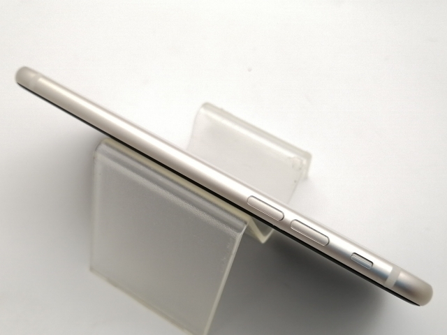 【中古】Apple au 【SIMフリー】 iPhone SE（第3世代） 64GB スターライト MMYD3J/A【大須2】保証期間１ヶ月【ランクA】_5