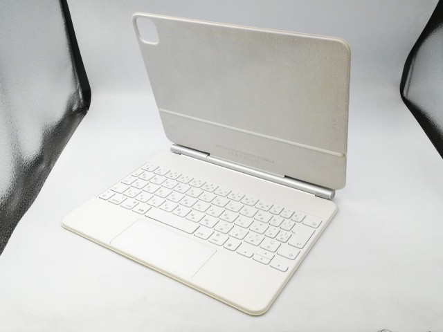 【中古】Apple Magic Keyboard 日本語（JIS） ホワイト iPad Air（第4/第5/第6世代）・Pro 11インチ（第1/第2/第3/第4世代）用 MJQJ3J/A