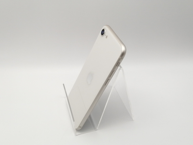 iPhoneSE 第3世代 64GB スターライト MMYD3J/A AU版SIMフリー 中古
