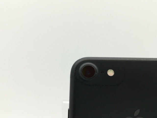 【中古】Apple au 【SIMロック解除済み】 iPhone 7 128GB ブラック MNCK2J/A【神戸】保証期間１ヶ月【ランクC】_6