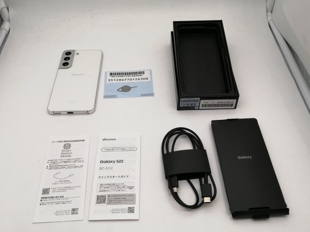 【中古】SAMSUNG docomo 【SIMフリー】 Galaxy S22 ファントムホワイト 8GB 256GB SC-51C【なんば】保証期間１ヶ月【ランクB】_7