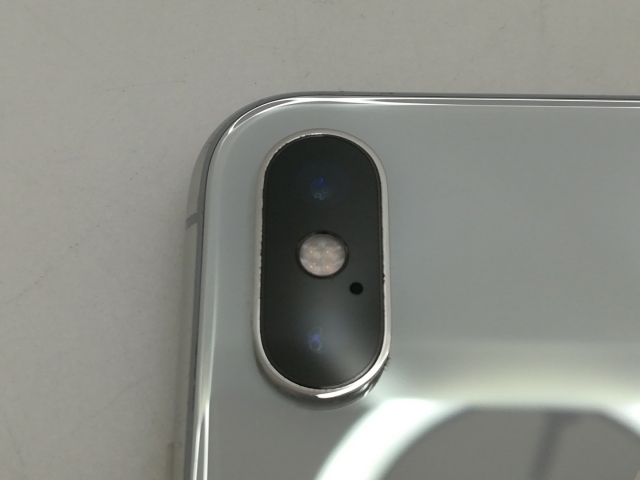 【中古】Apple docomo 【SIMロックあり】 iPhone XS 64GB シルバー MTAX2J/A【大須】保証期間１ヶ月【ランクC】 携帯電話本体