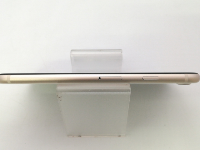 【中古】Apple 楽天モバイル 【SIMフリー】 iPhone SE（第3世代） 64GB スターライト MMYD3J/A【大阪堂島】保証期間１ヶ月【ランクB】_3