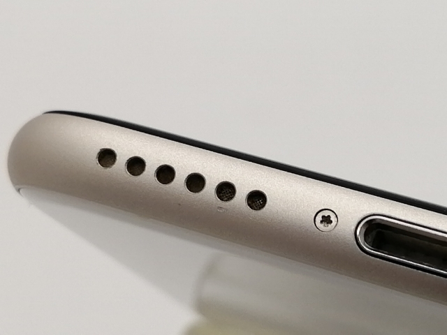 【中古】Apple au 【SIMフリー】 iPhone SE（第3世代） 64GB スターライト MMYD3J/A【大須2】保証期間１ヶ月【ランクA】_8